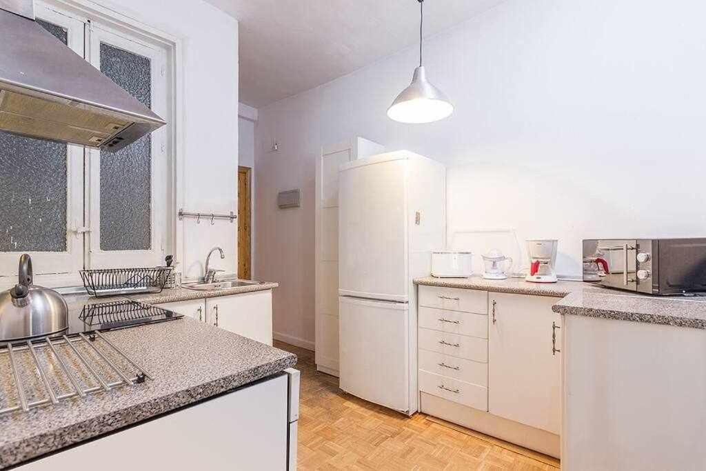 Apartamento Piso confortable y céntrico Madrid Exterior foto