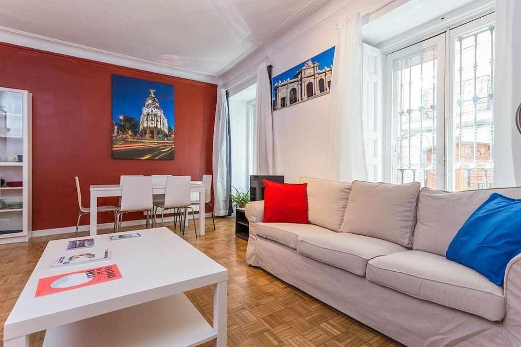 Apartamento Piso confortable y céntrico Madrid Exterior foto